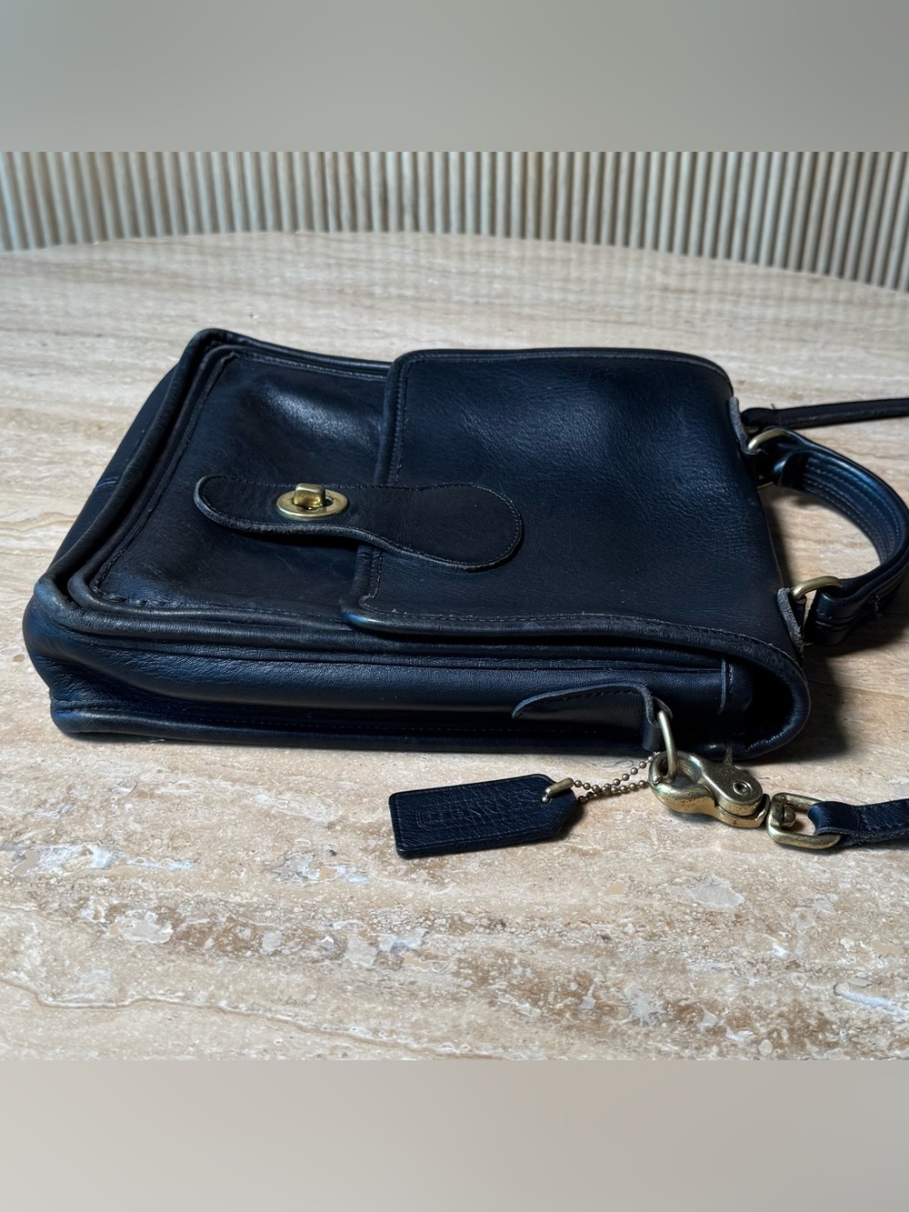 Coach - Vintage 5130 Station Bag Leather Crossbody Purse - Picture 4 of 9